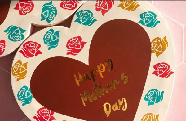 Happy Mother's Day Box - Image 2